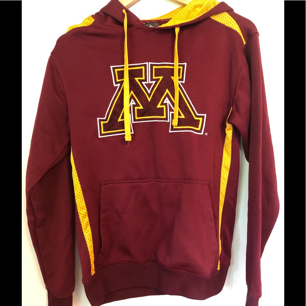 UofM sweatshirt